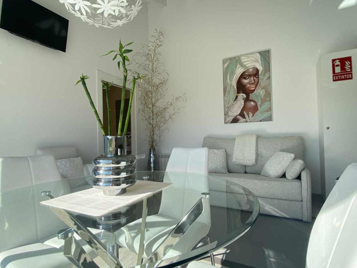 Apartamentos Turisticos Villacordido Villaframil 리바데오 외부 사진