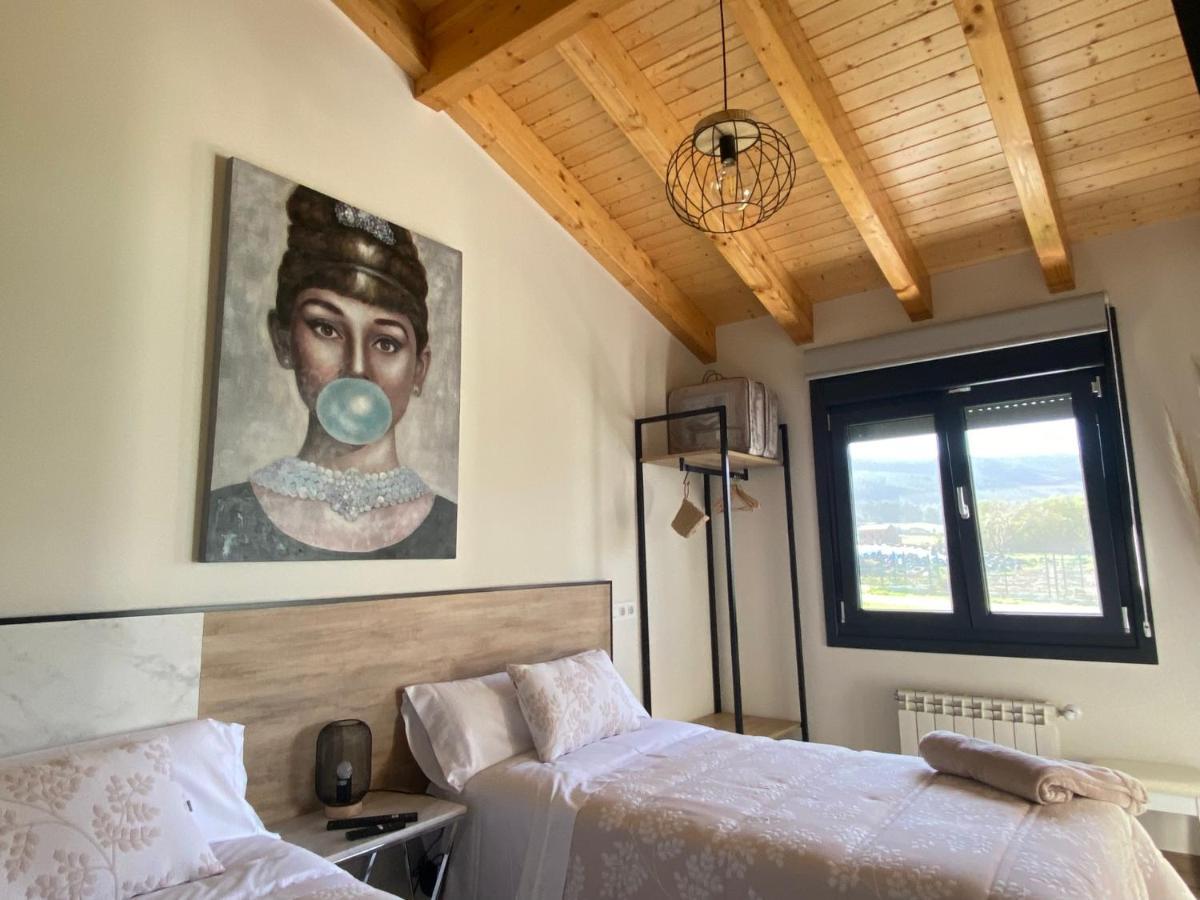 Apartamentos Turisticos Villacordido Villaframil 리바데오 외부 사진