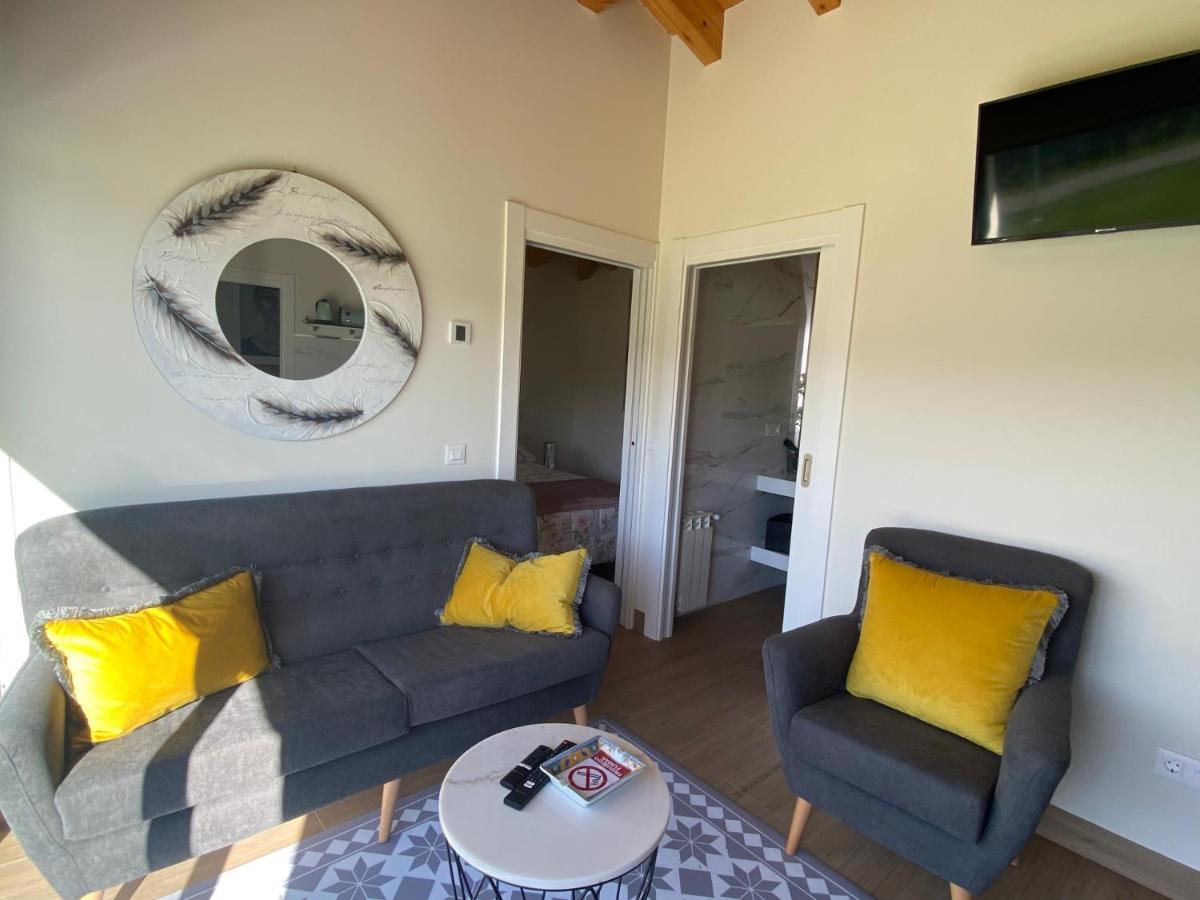 Apartamentos Turisticos Villacordido Villaframil 리바데오 외부 사진