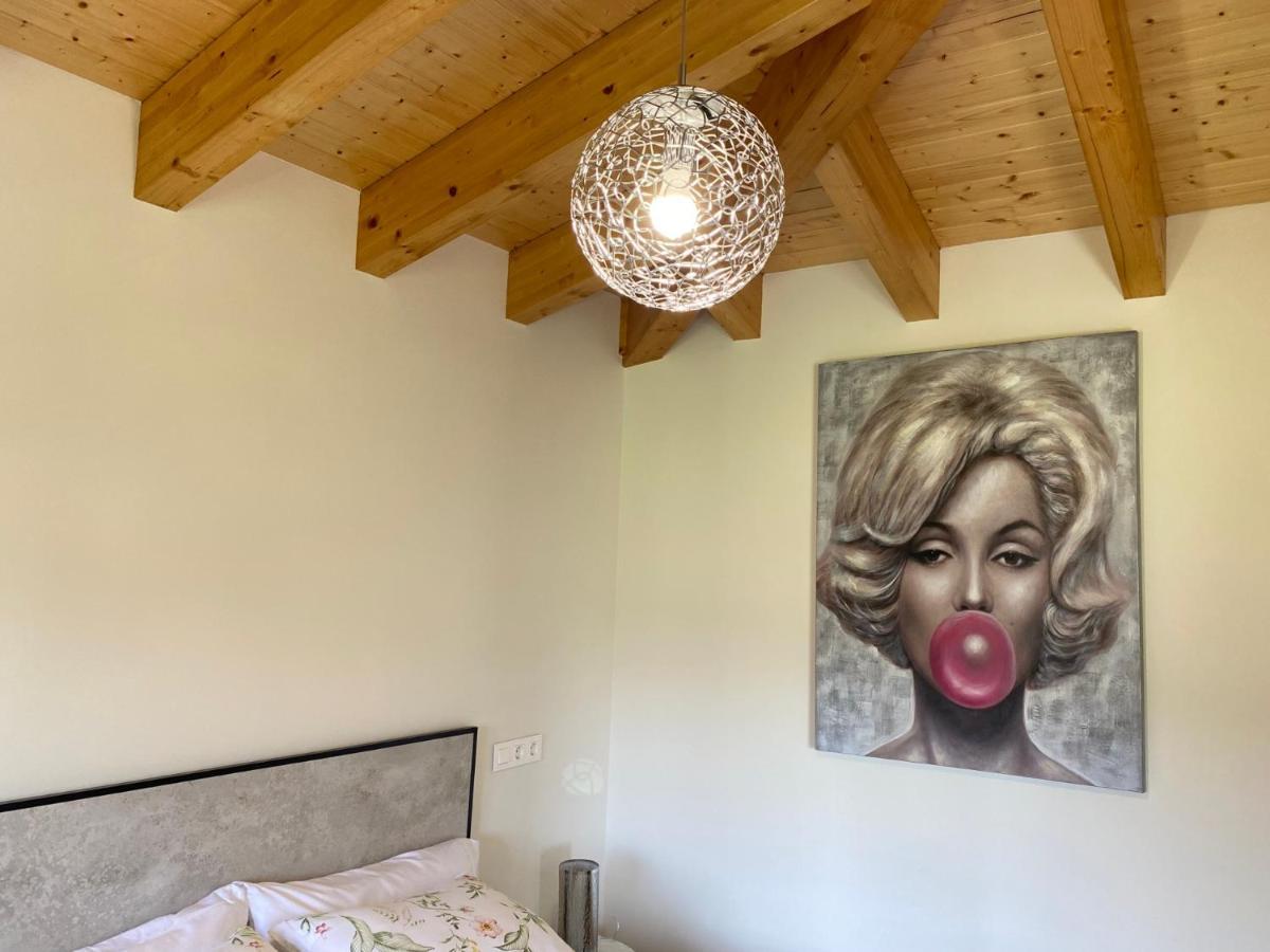 Apartamentos Turisticos Villacordido Villaframil 리바데오 외부 사진