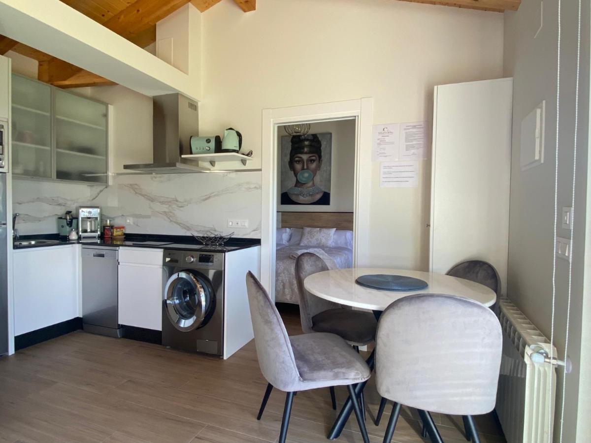 Apartamentos Turisticos Villacordido Villaframil 리바데오 외부 사진